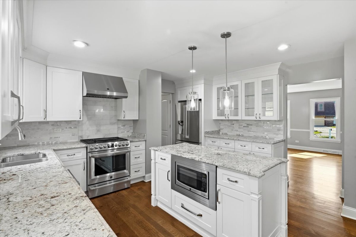 1203 Claridge Drive