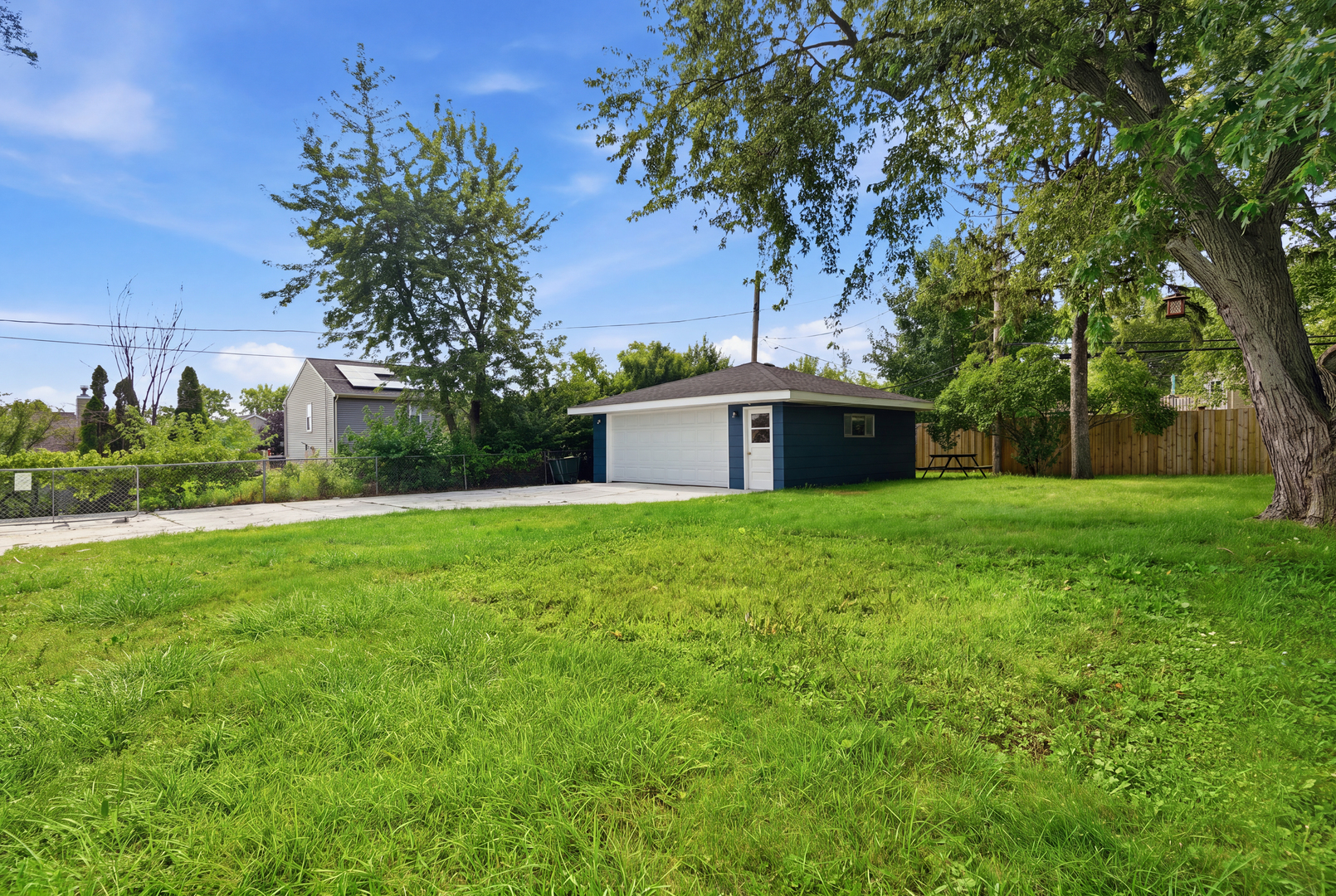 2425 E Sand Lake Road