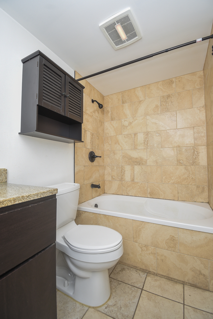 3170 W Monroe Street Unit: 112