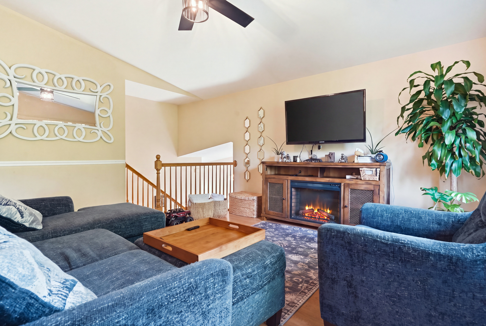 4009 Ridge Road