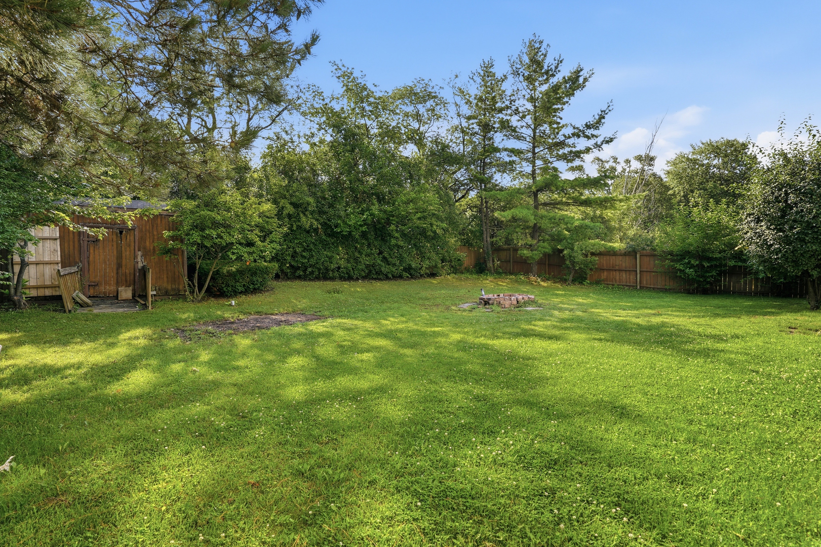 4009 Ridge Road