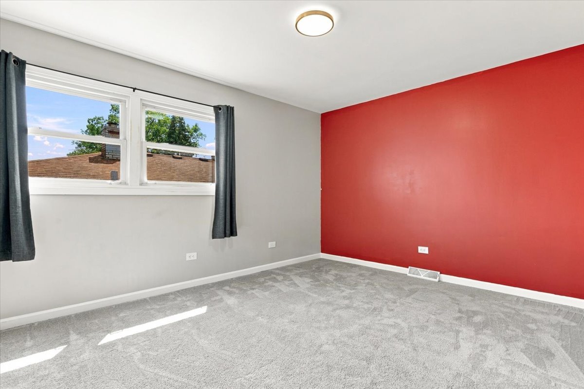 609 BALDWIN Avenue