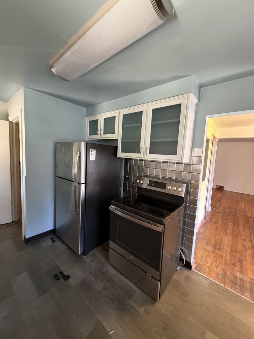 99 Mariposa Avenue