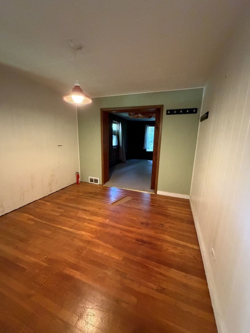 99 Mariposa Avenue