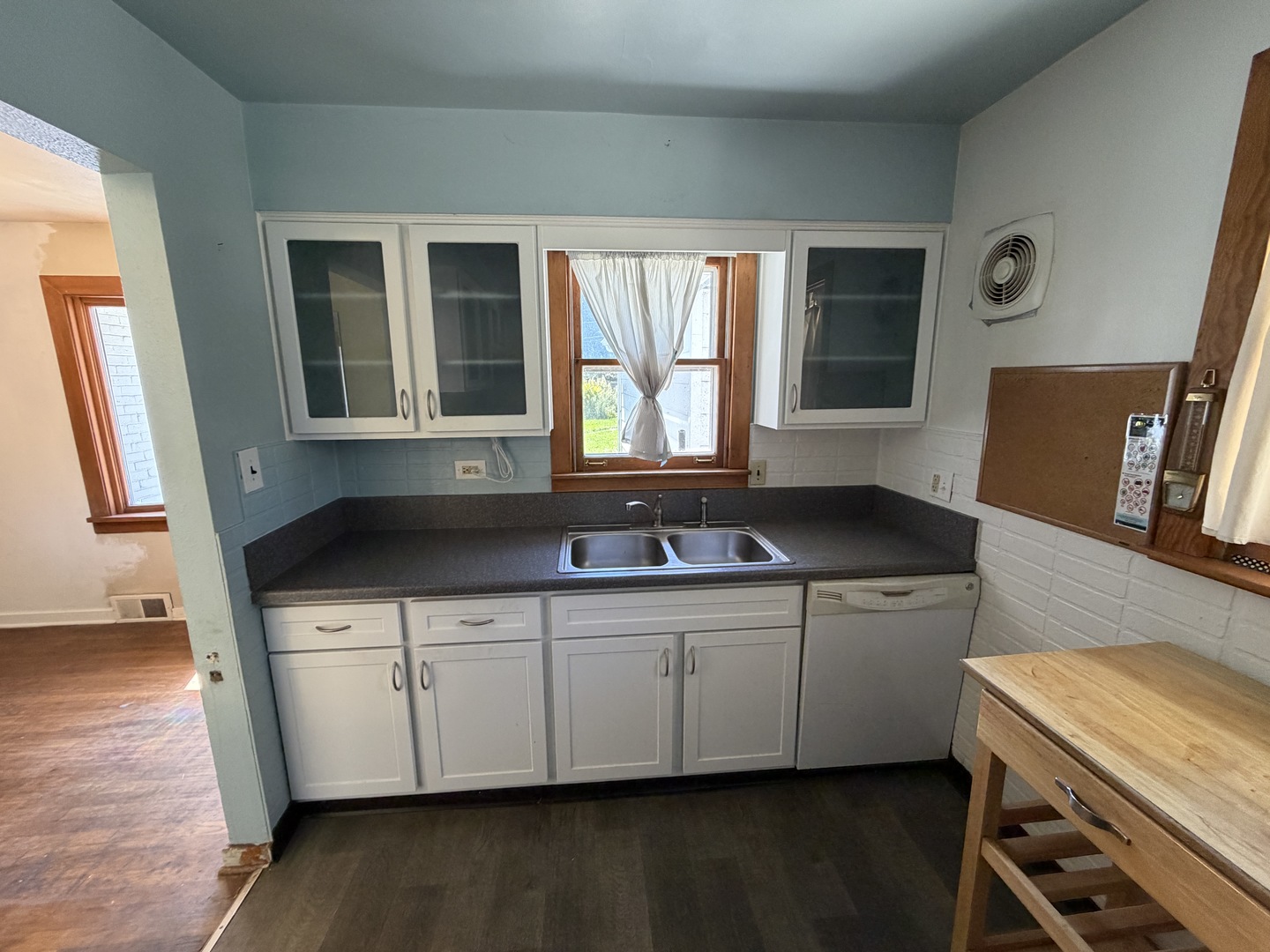 99 Mariposa Avenue