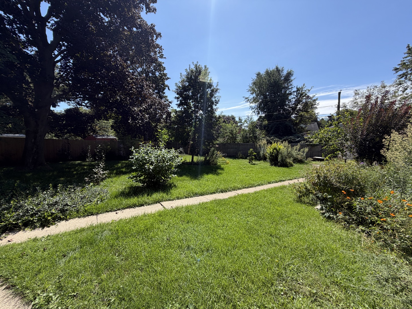99 Mariposa Avenue