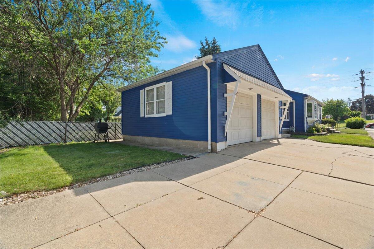 3021 Dwight St, Racine