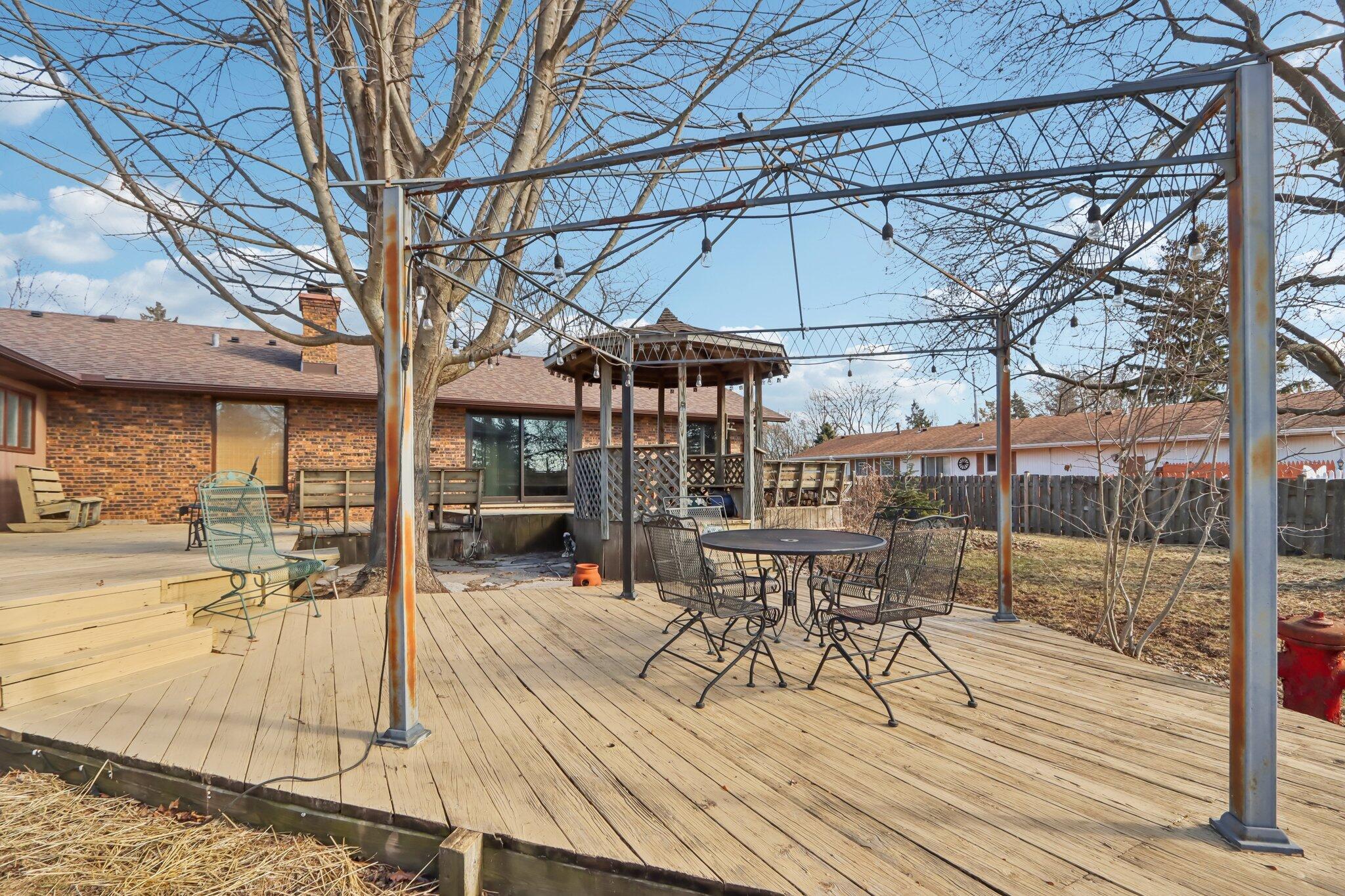 8126 203rd Ave, Bristol