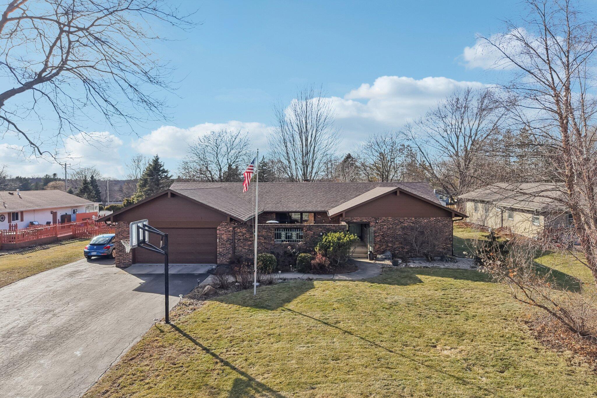 8126 203rd Ave, Bristol
