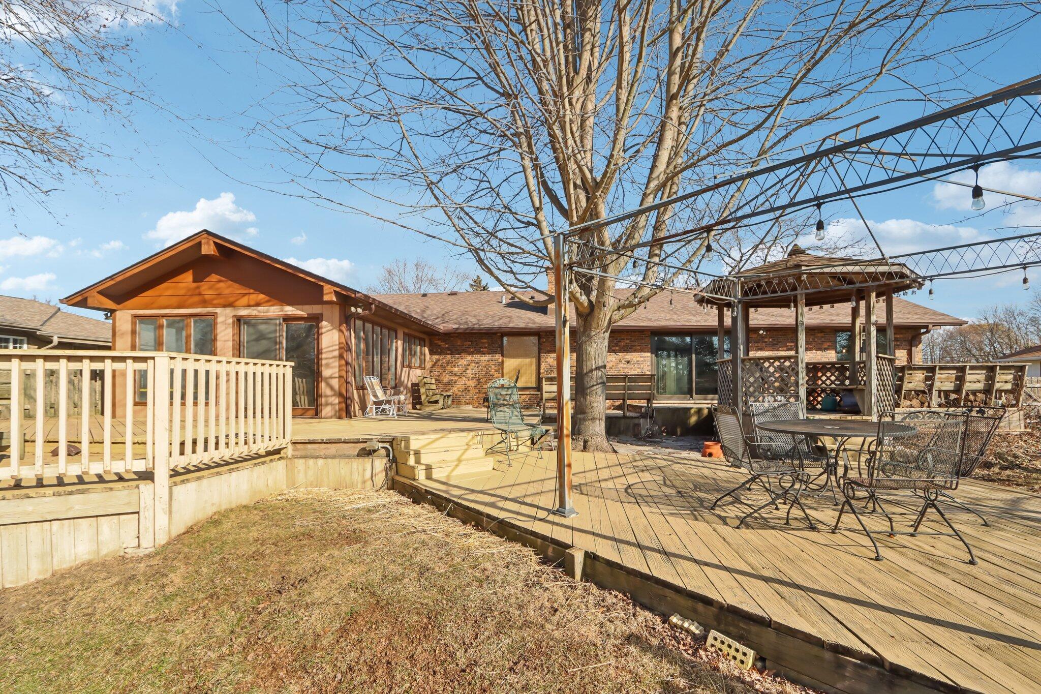 8126 203rd Ave, Bristol