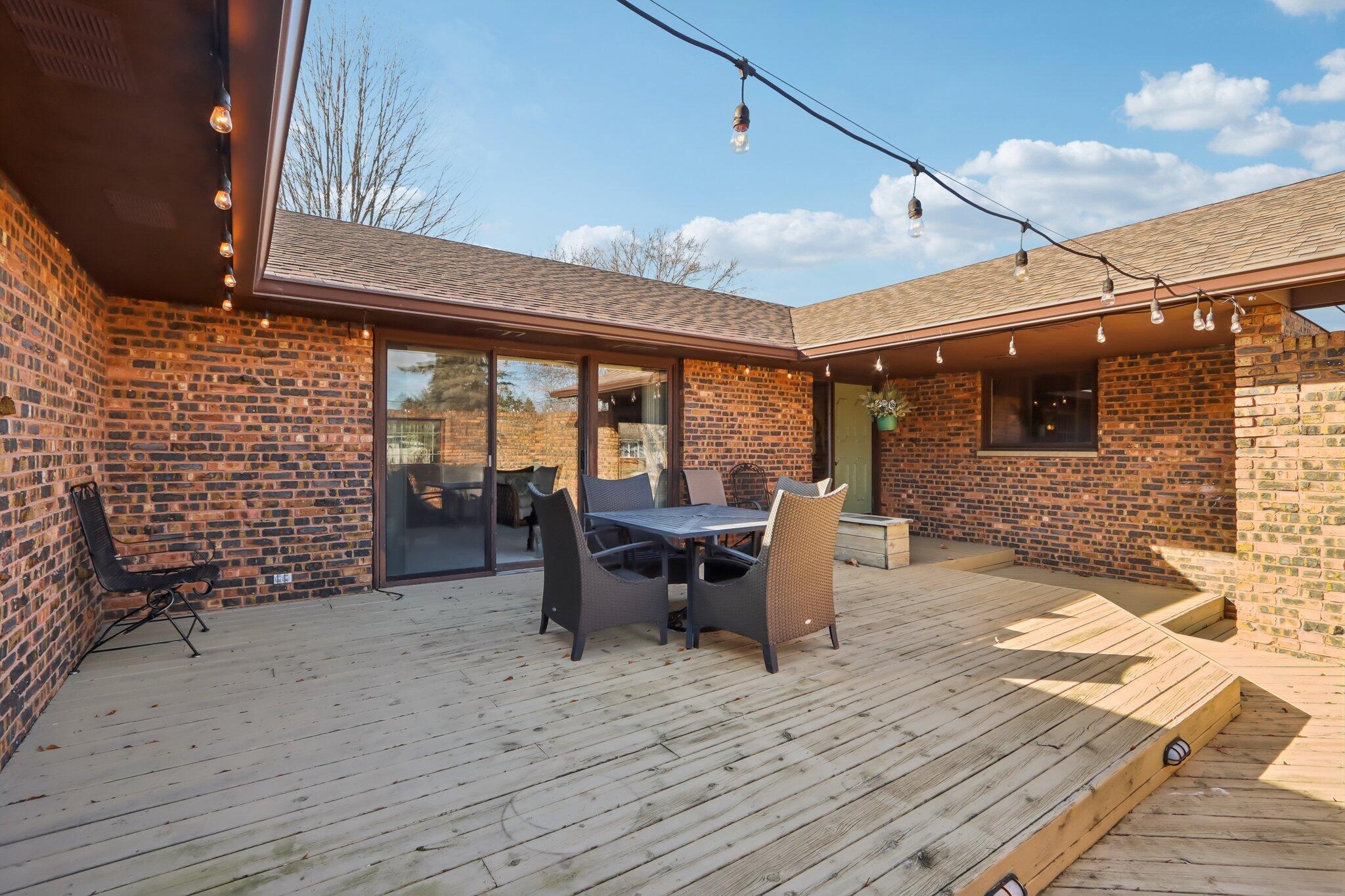 8126 203rd Ave, Bristol