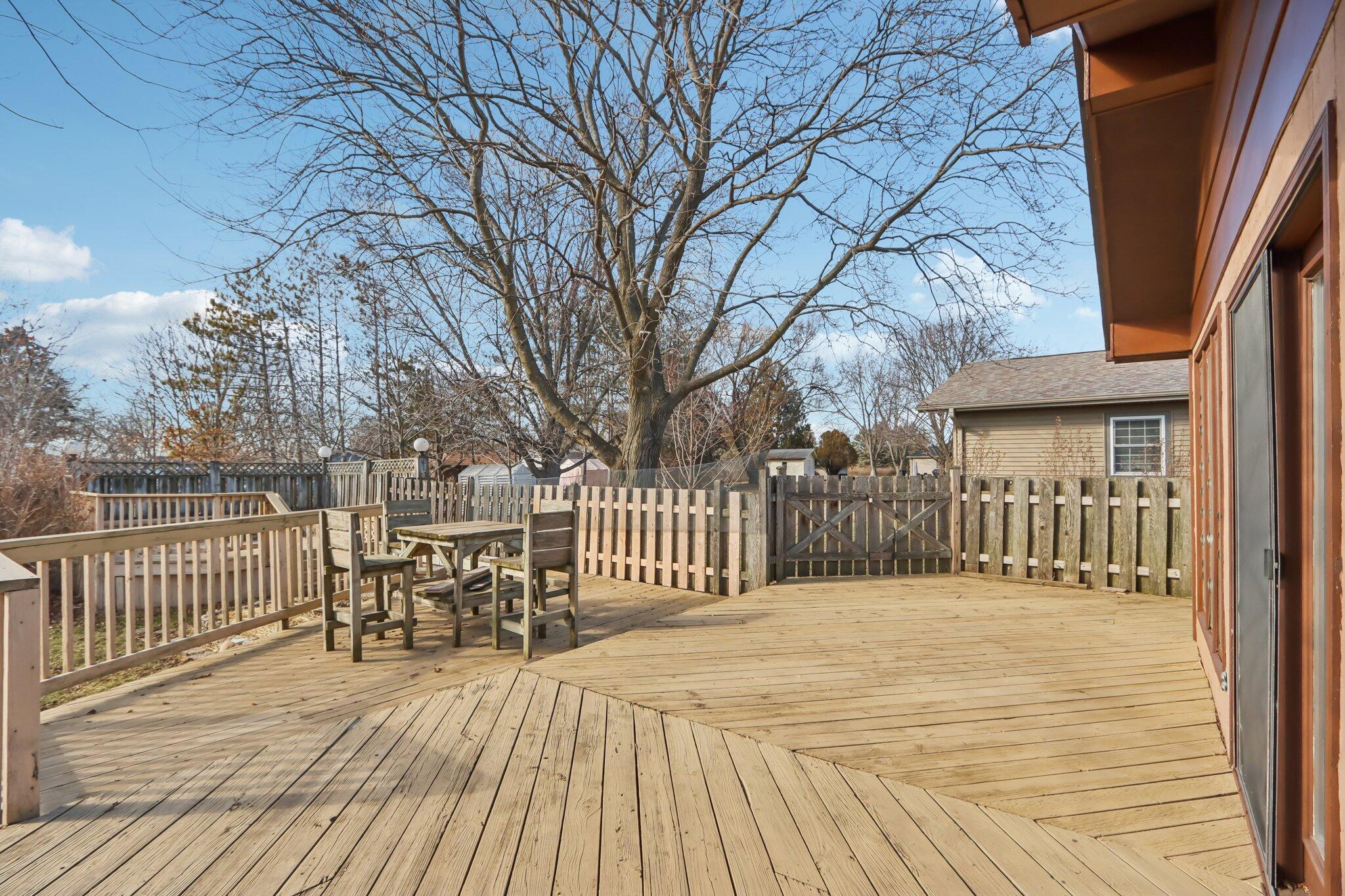 8126 203rd Ave, Bristol