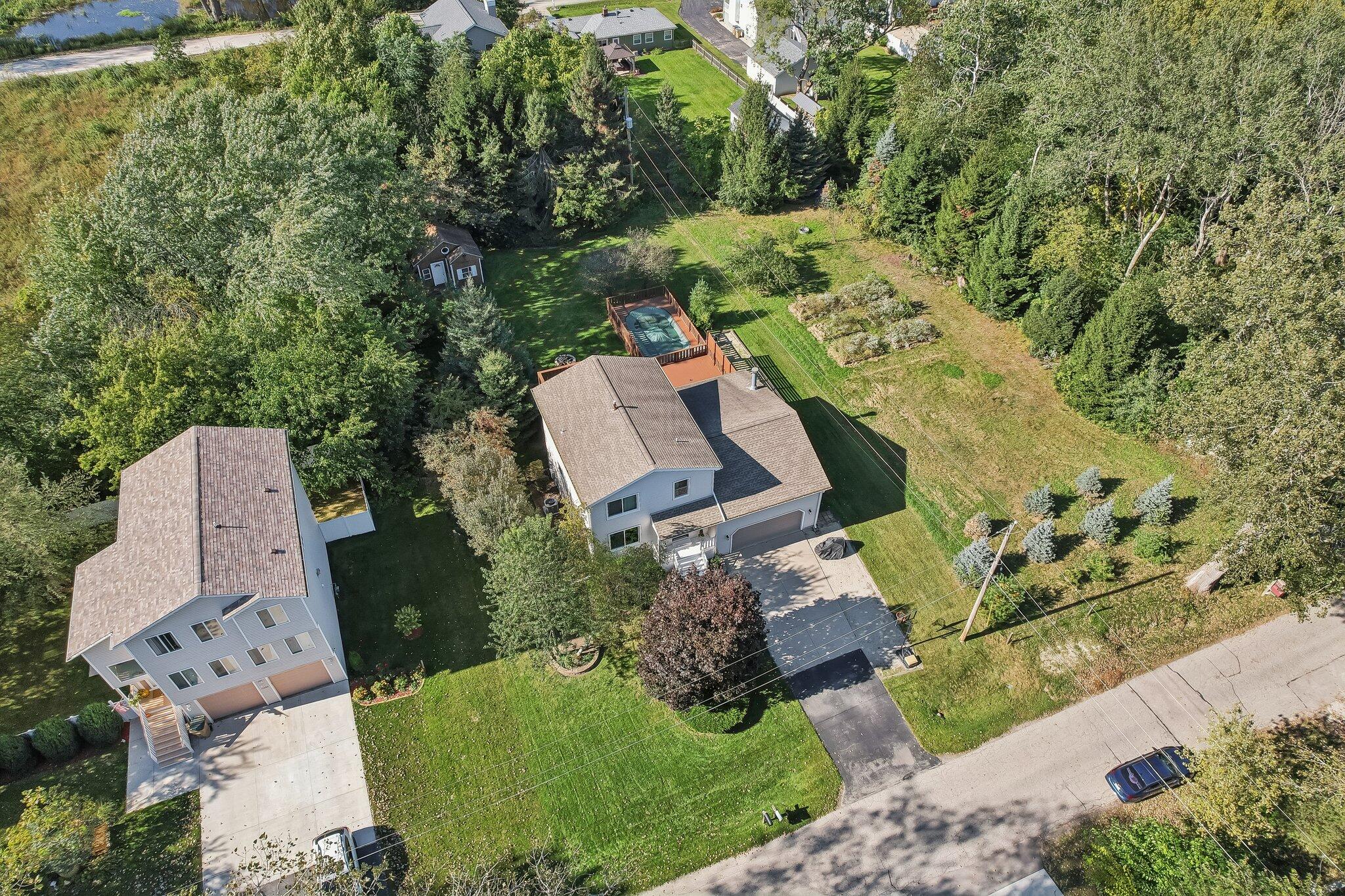 11262 3rd Ave