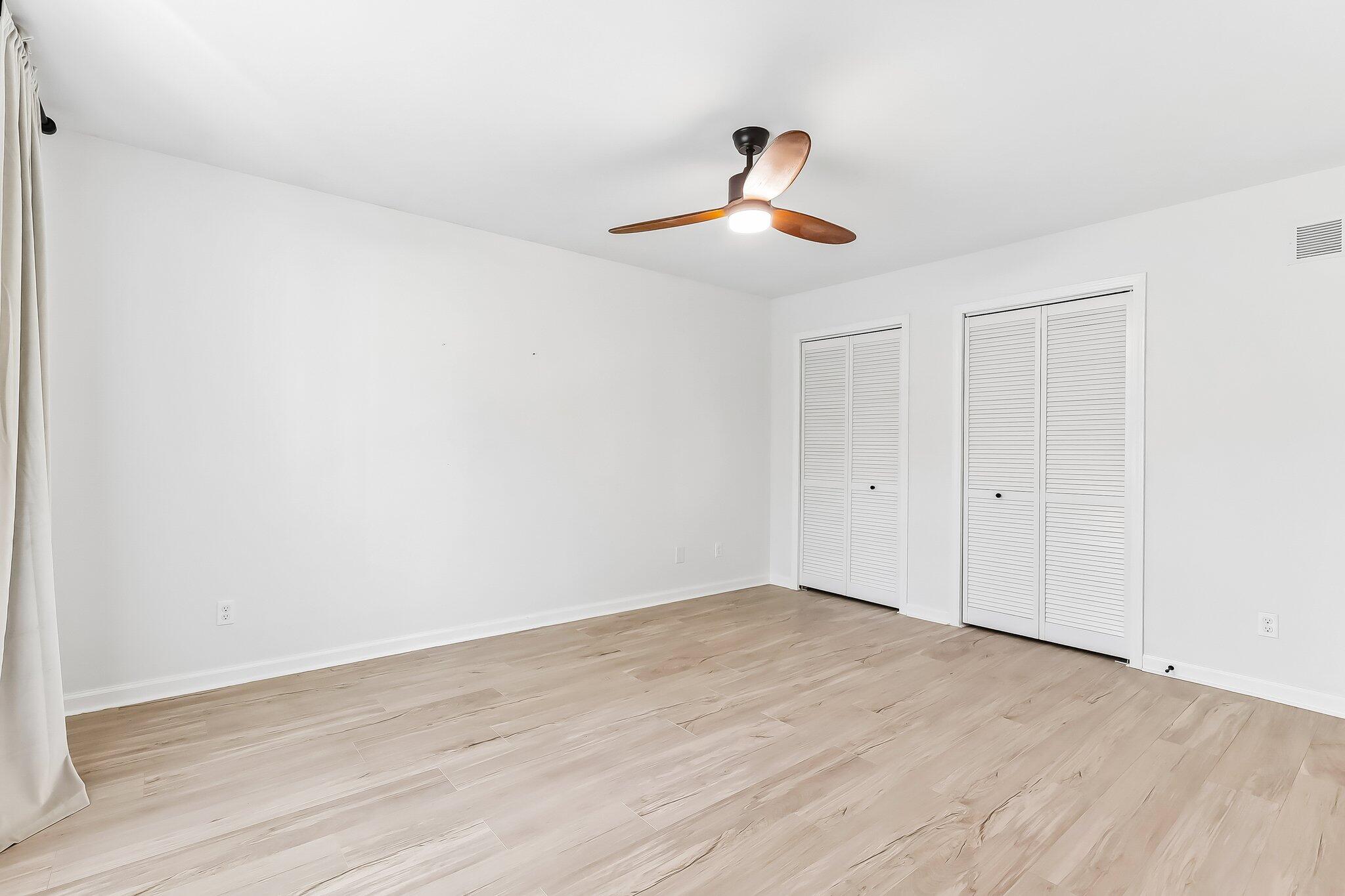 11262 3rd Ave