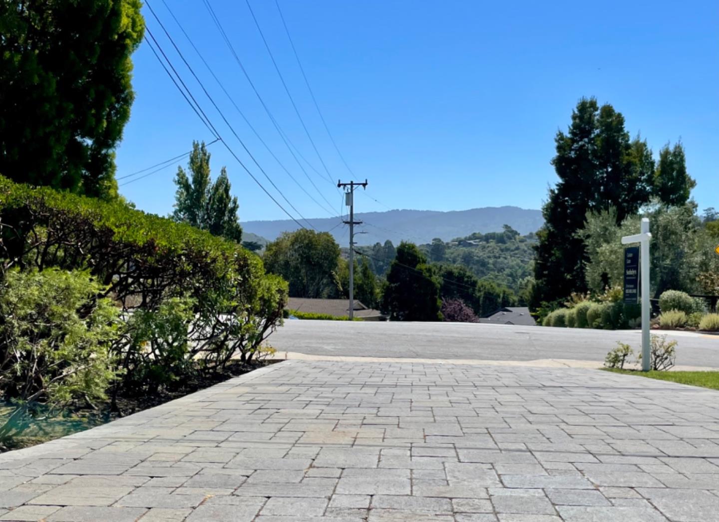 1924 Los Altos DR