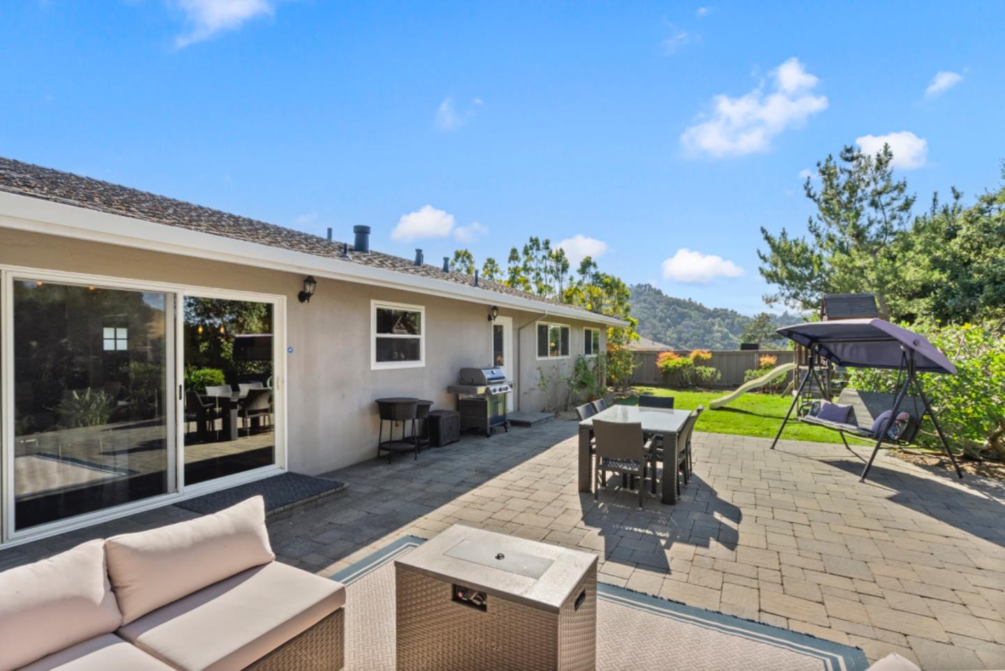 1924 Los Altos DR