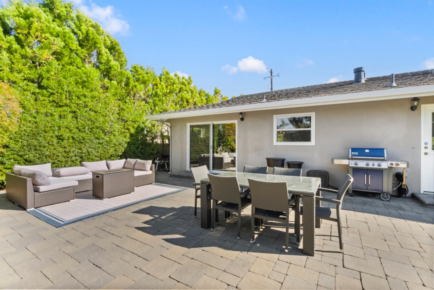 1924 Los Altos DR