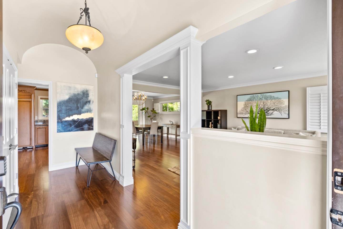 1924 Los Altos DR