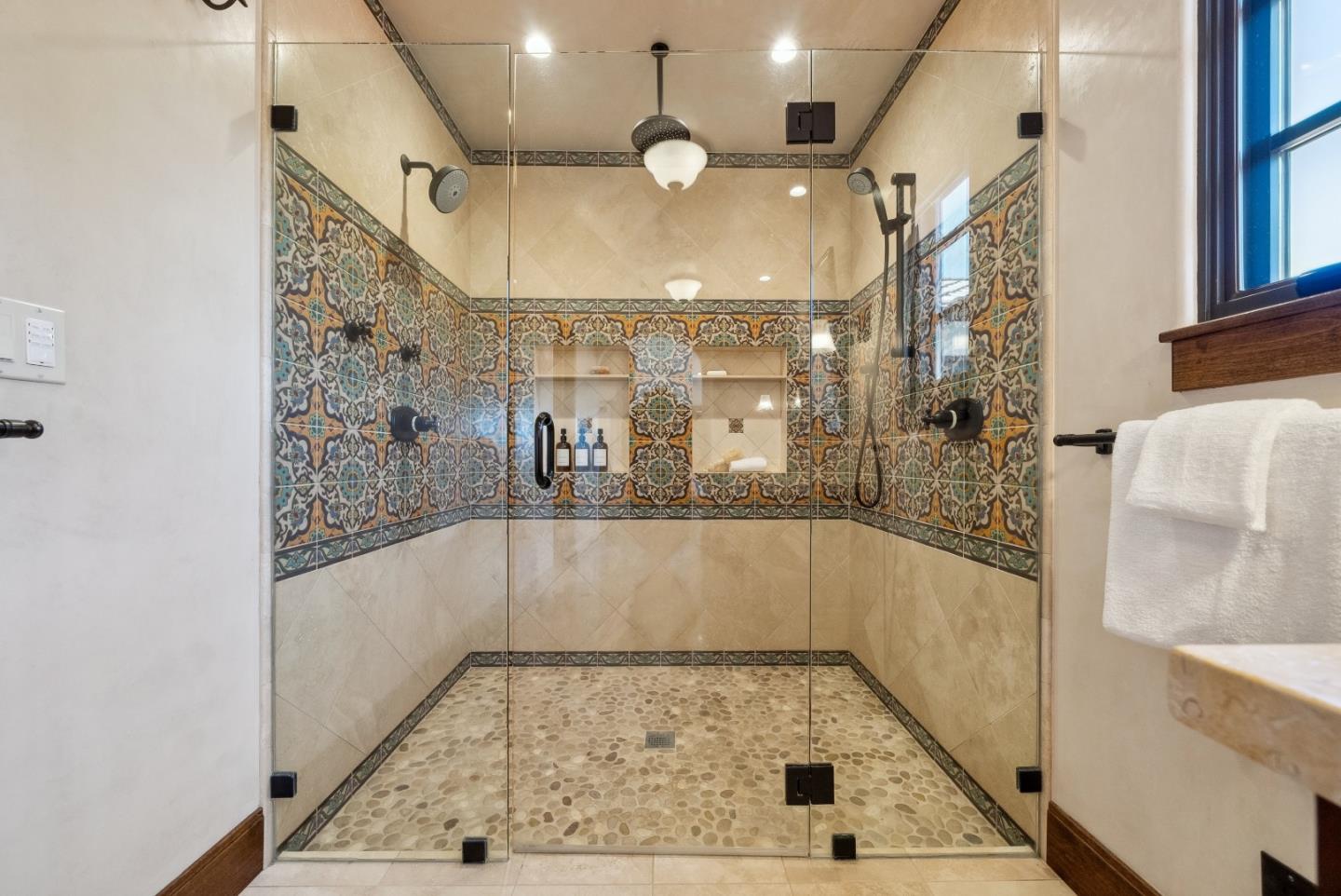 25 Searsville Court