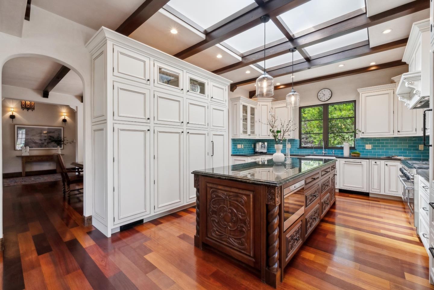 25 Searsville Court
