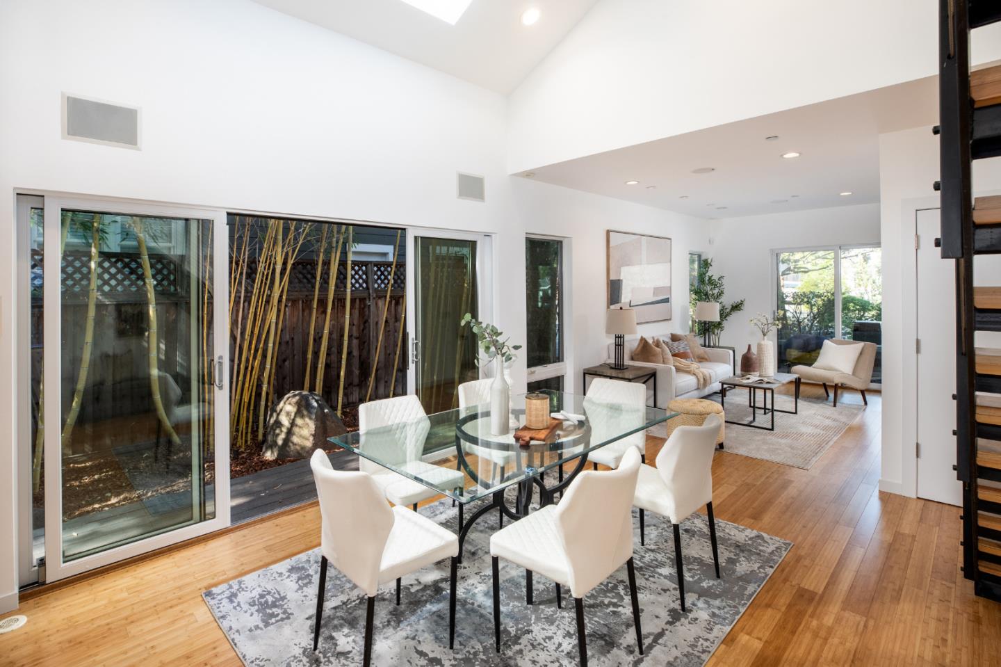 2161 Valparaiso Avenue