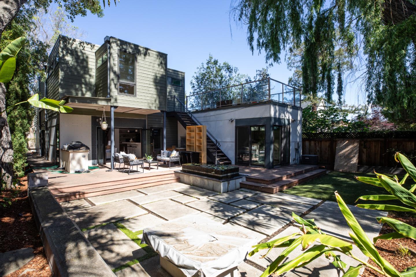 2161 Valparaiso Avenue