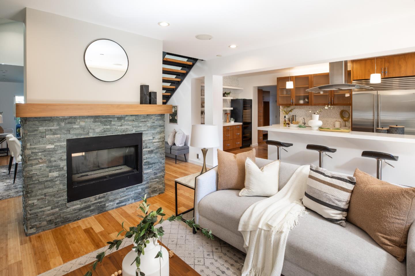 2161 Valparaiso Avenue