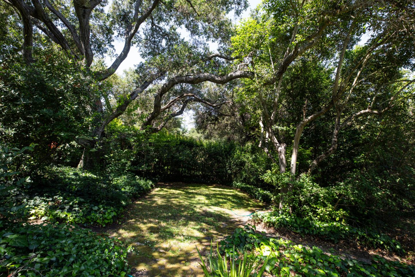 746 Santa Ynez Street