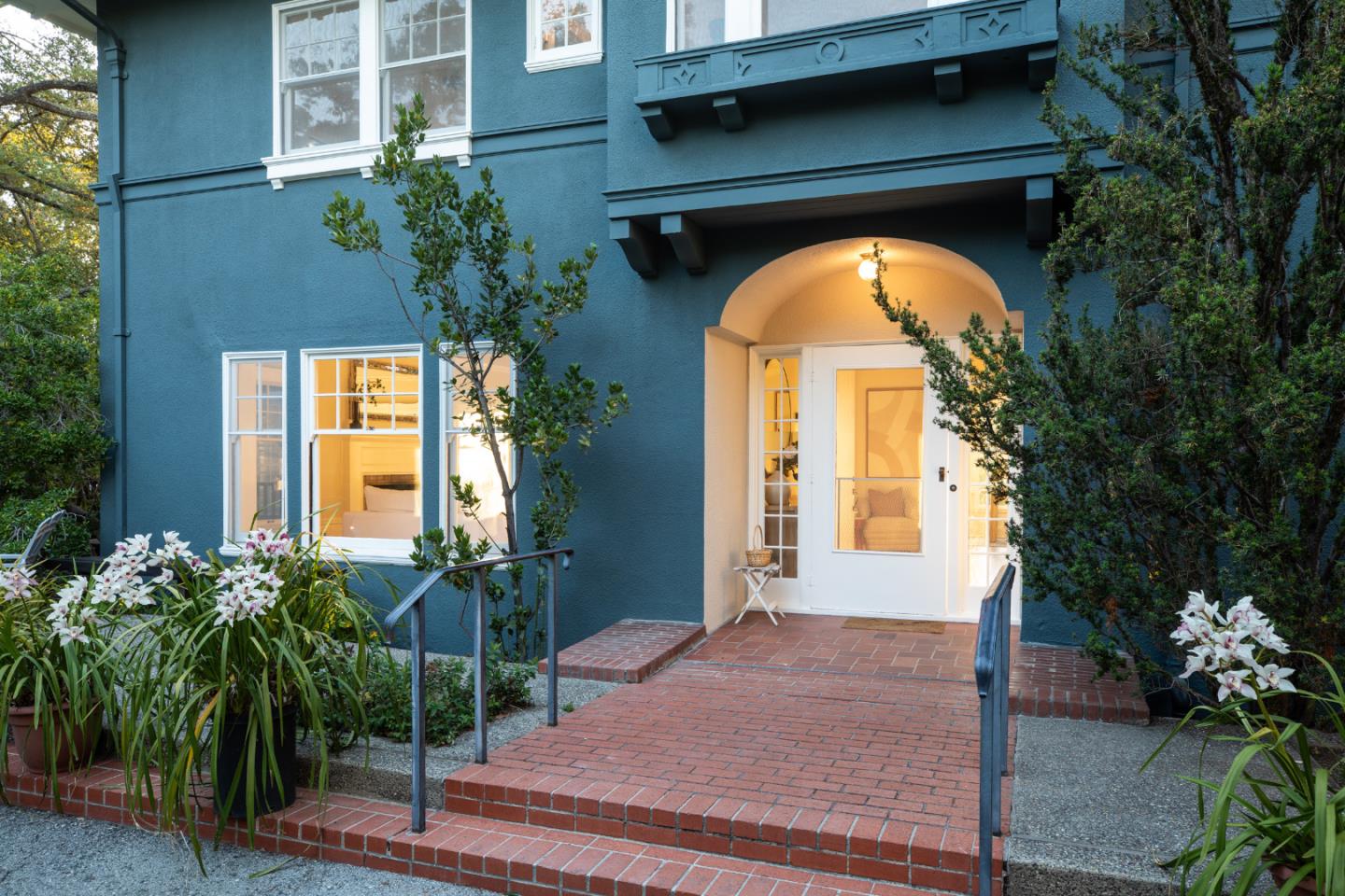 746 Santa Ynez Street
