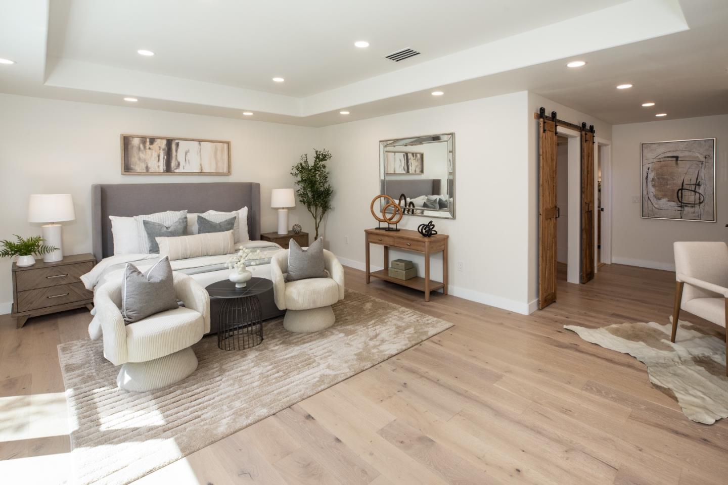 220 Canyon DR
