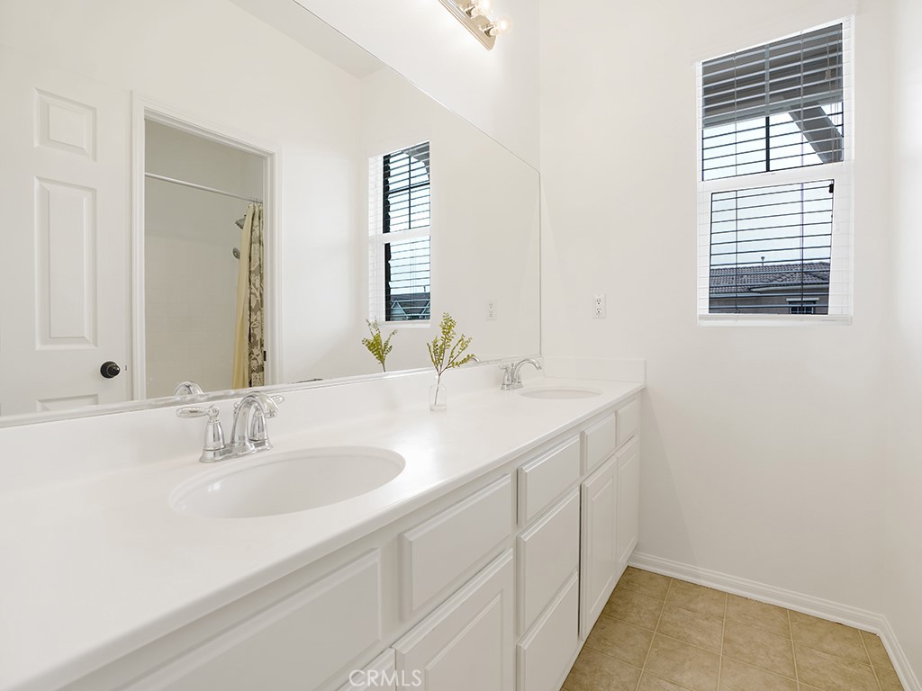 15950 Moonflower Avenue