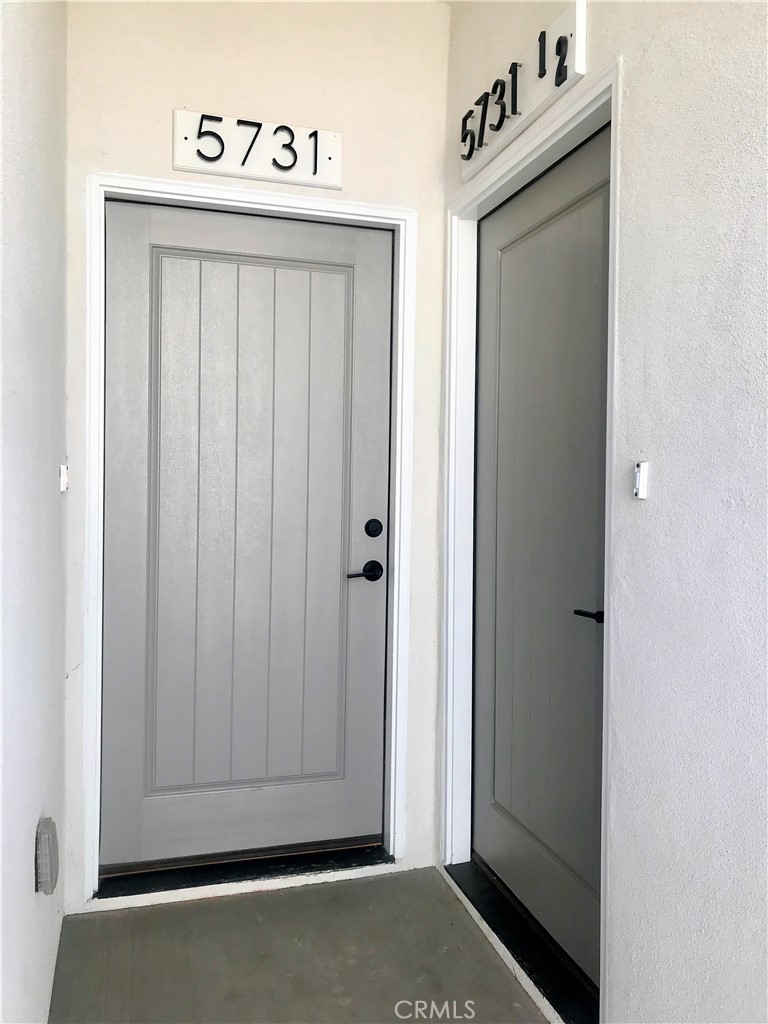 5731 1/2 Willowcrest Avenue