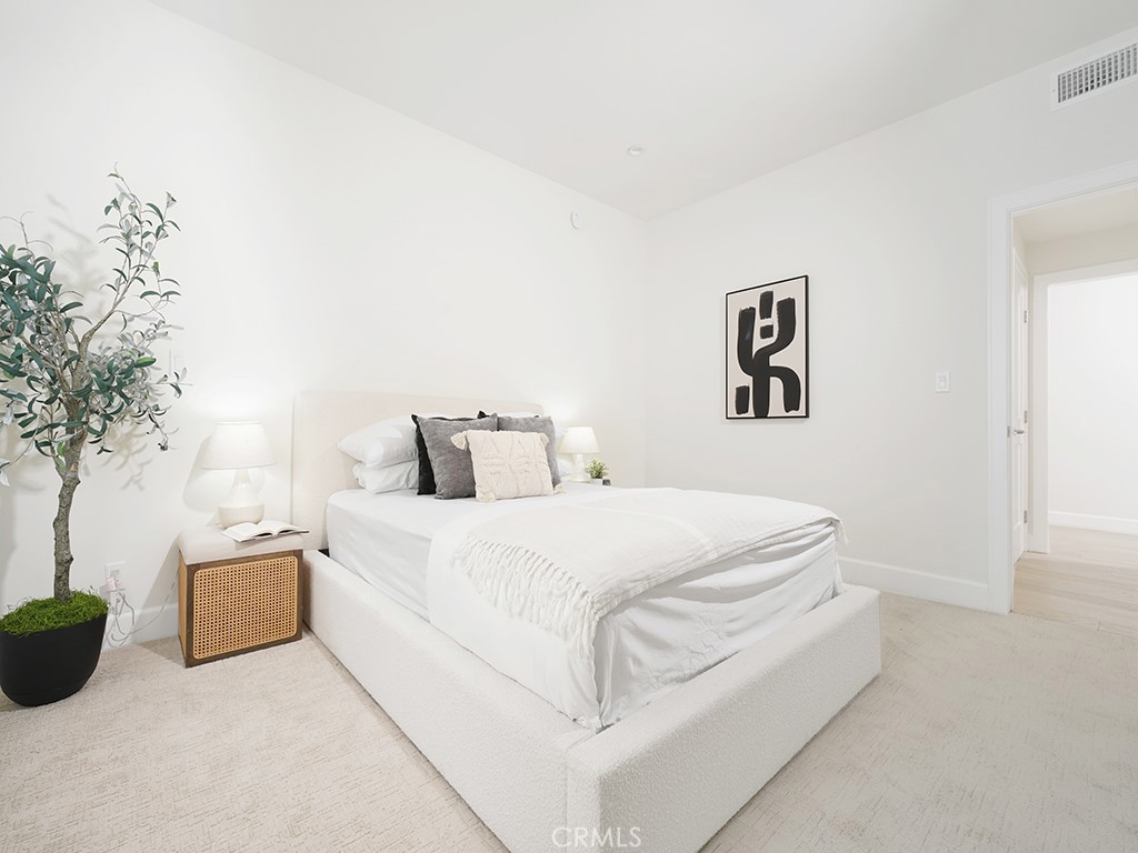 10465 Eastborne Avenue PH 304