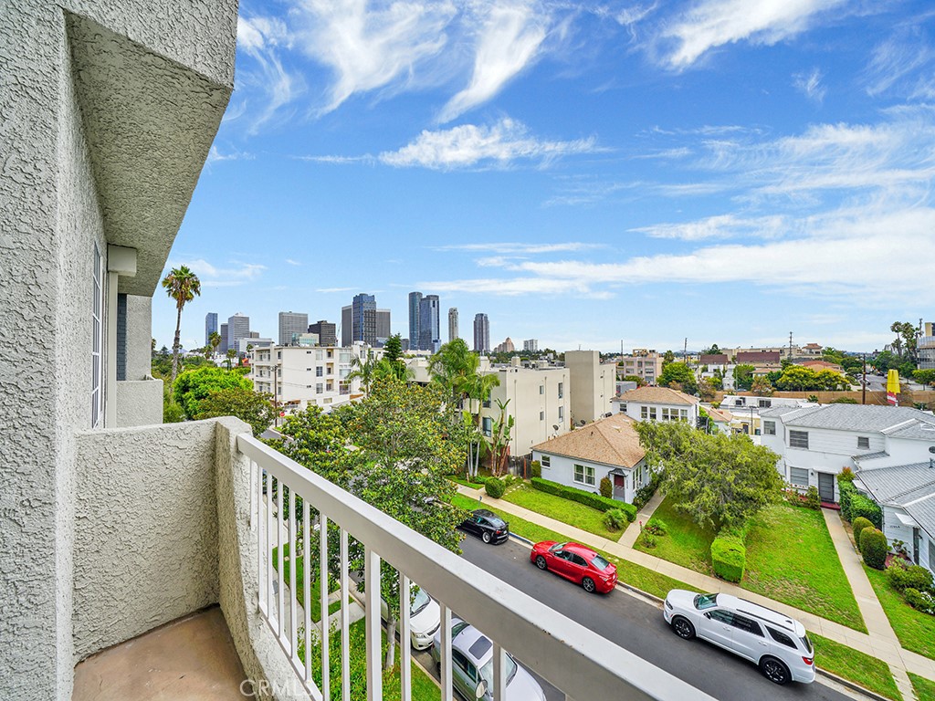 10465 Eastborne Avenue PH 304