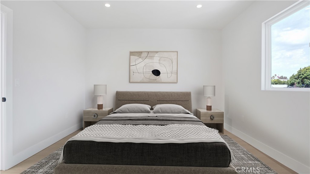 1213 N. Kingsley Drive N 1213 1/2