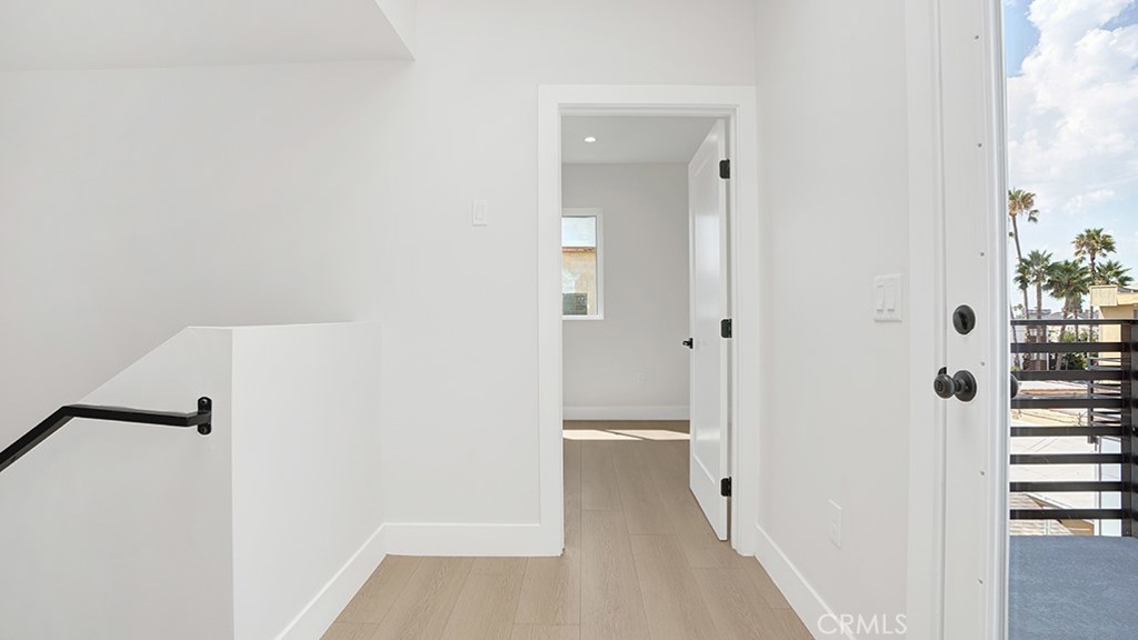 1213 N. Kingsley Drive N 1213 1/2