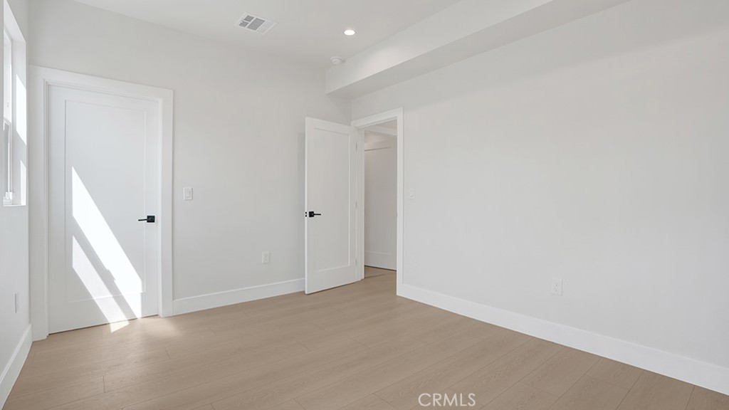 1213 N. Kingsley Drive N 1213 1/2