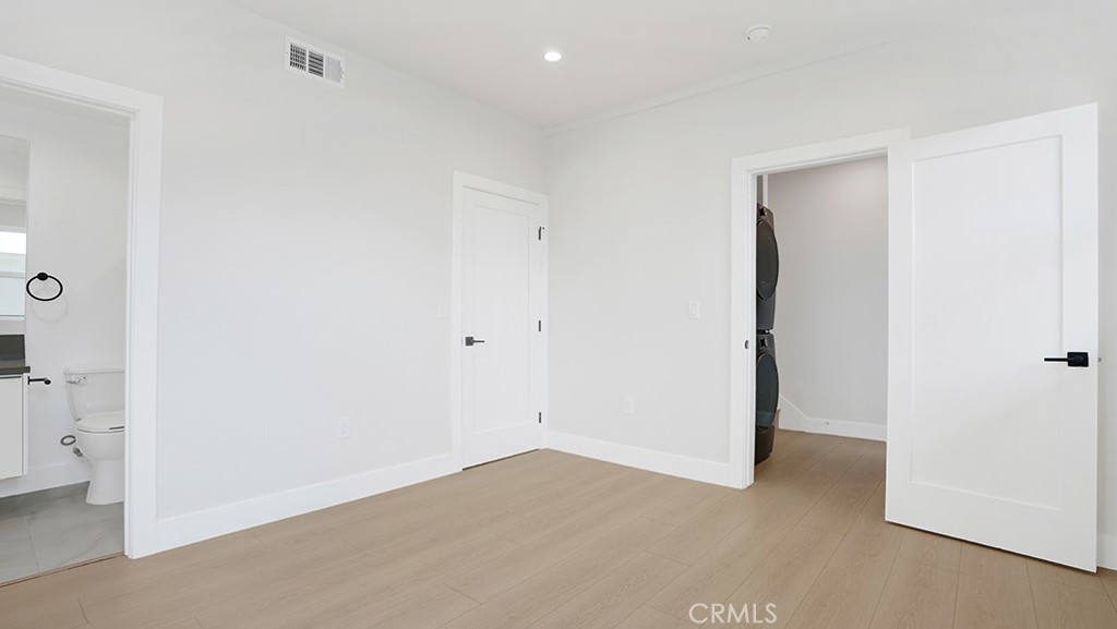 1213 N. Kingsley Drive N 1213 1/2