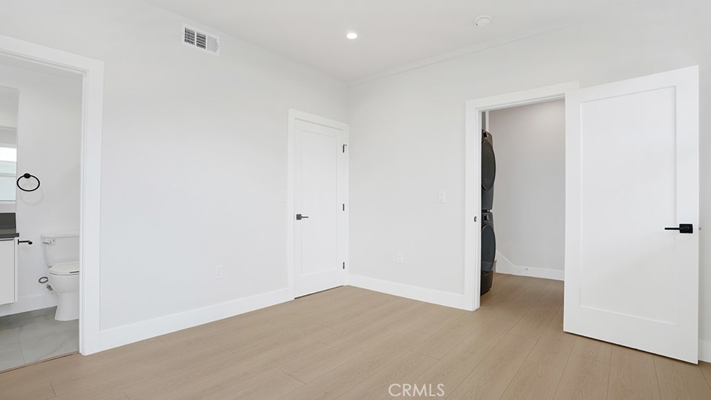 1213 N. Kingsley Drive N 1213 1/2