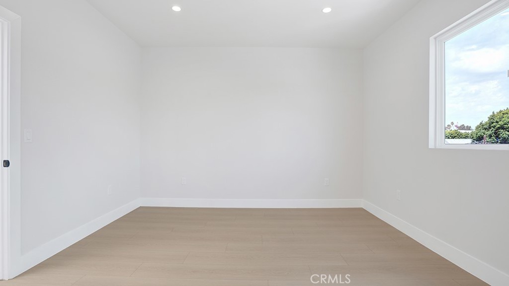 1213 N. Kingsley Drive N 1213 1/2