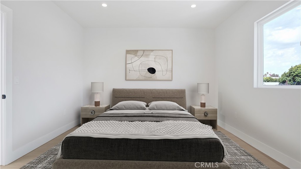 1213 N. Kingsley Drive N 1213 1/2