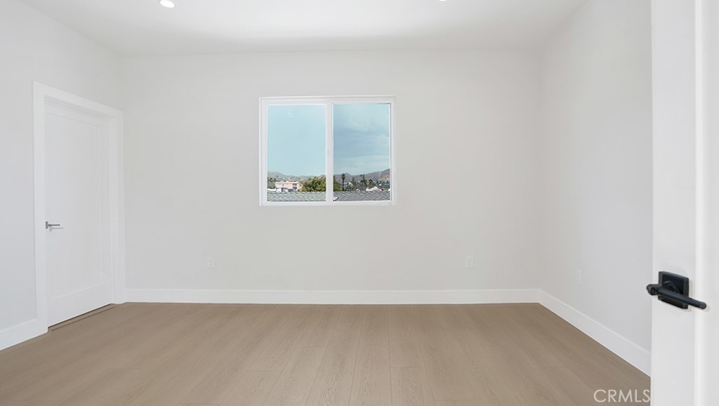 1213 N. Kingsley Drive N