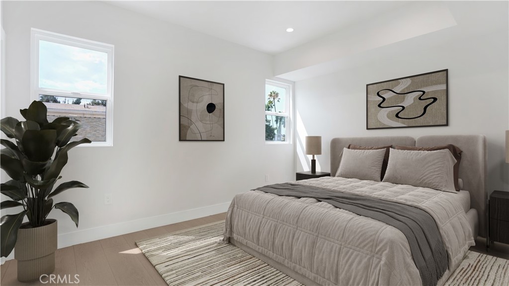 1213 N. Kingsley Drive N