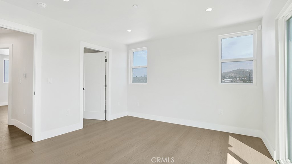 1215 N. Kingsley Drive N 1215 1/2