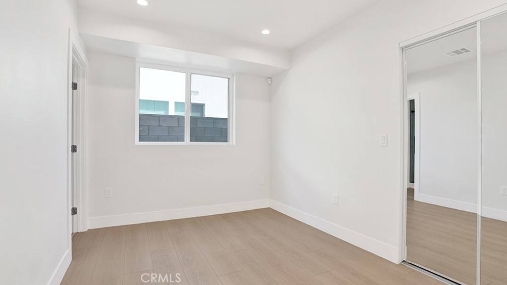 1215 N. Kingsley Drive N 1215 1/2