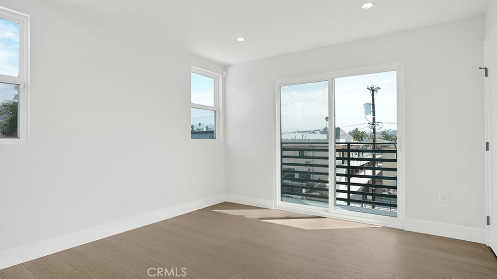 1215 N. Kingsley Drive N 1215 1/2