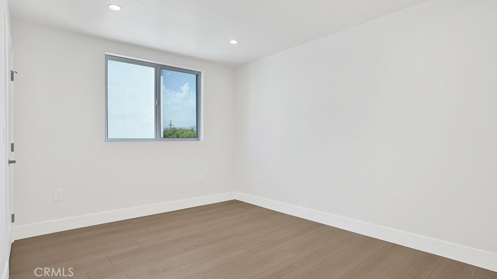 1215 N. Kingsley Drive N 1215 1/2