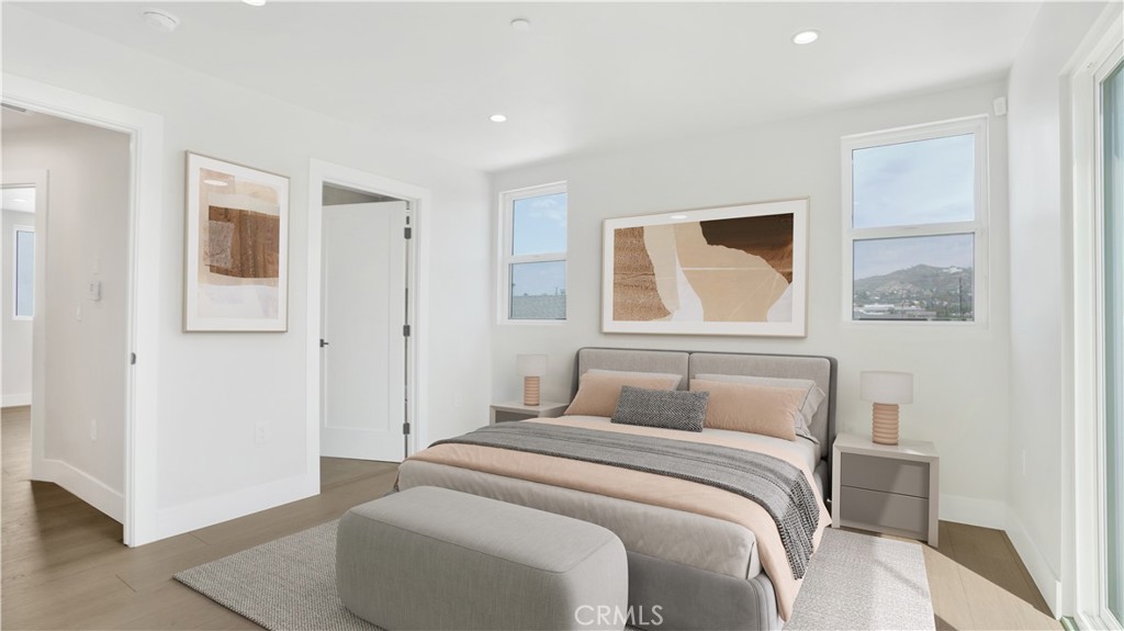 1215 N. Kingsley Drive N 1215 1/2