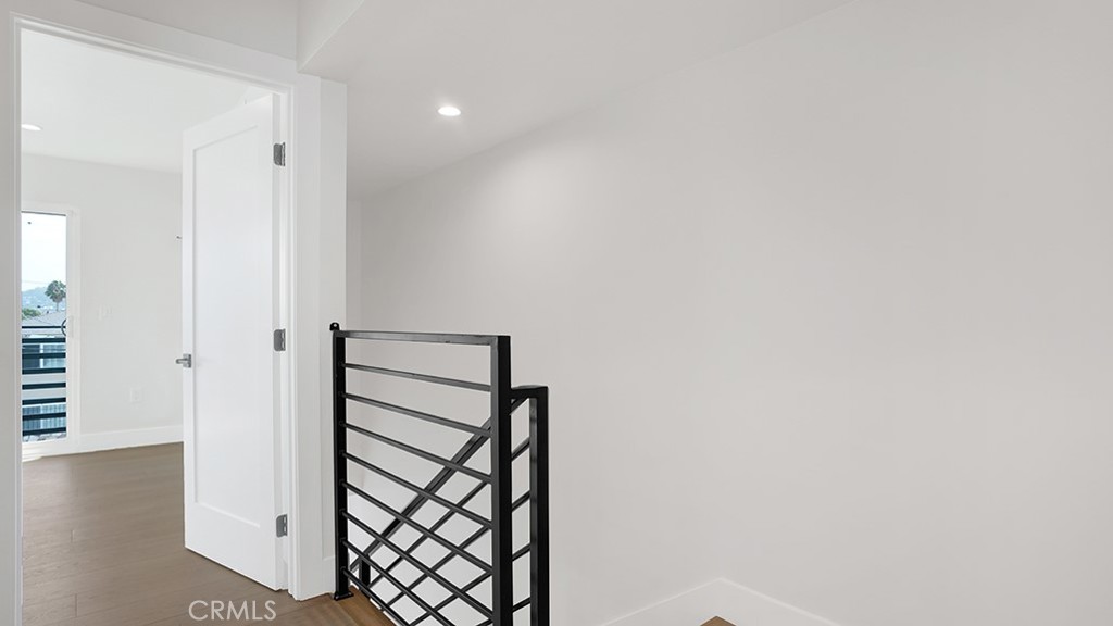 1215 N. Kingsley Drive N 1215 1/2