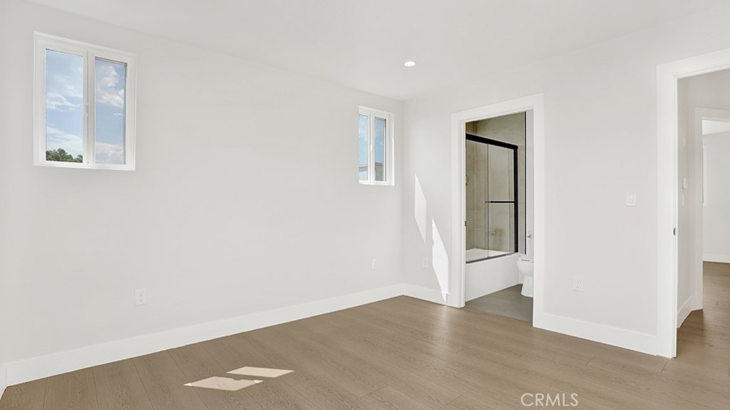 1215 N. Kingsley Drive N